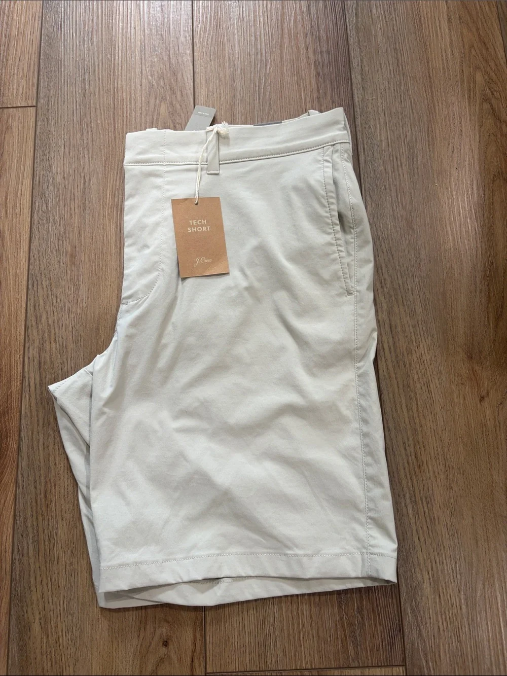 J. Crew Men's Tech Shorts in Light Beige nwt | size 34